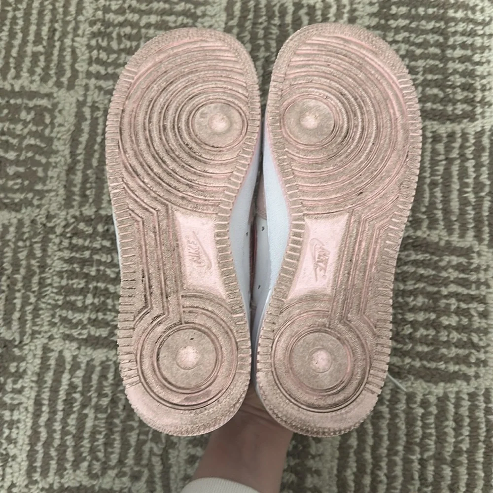 EUC Rare Love Letter Air Force 1’s - Picture 6 of 8